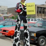 Valet Parking! Park your giraffe ?